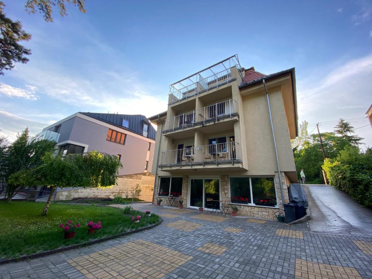 Balatonair Vendeghaz Hotel Balatonfured Ngoại thất bức ảnh